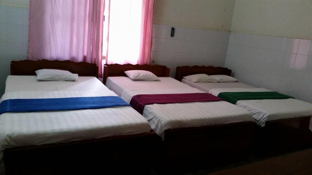 Chhaya Guest House Battambang Buitenkant foto