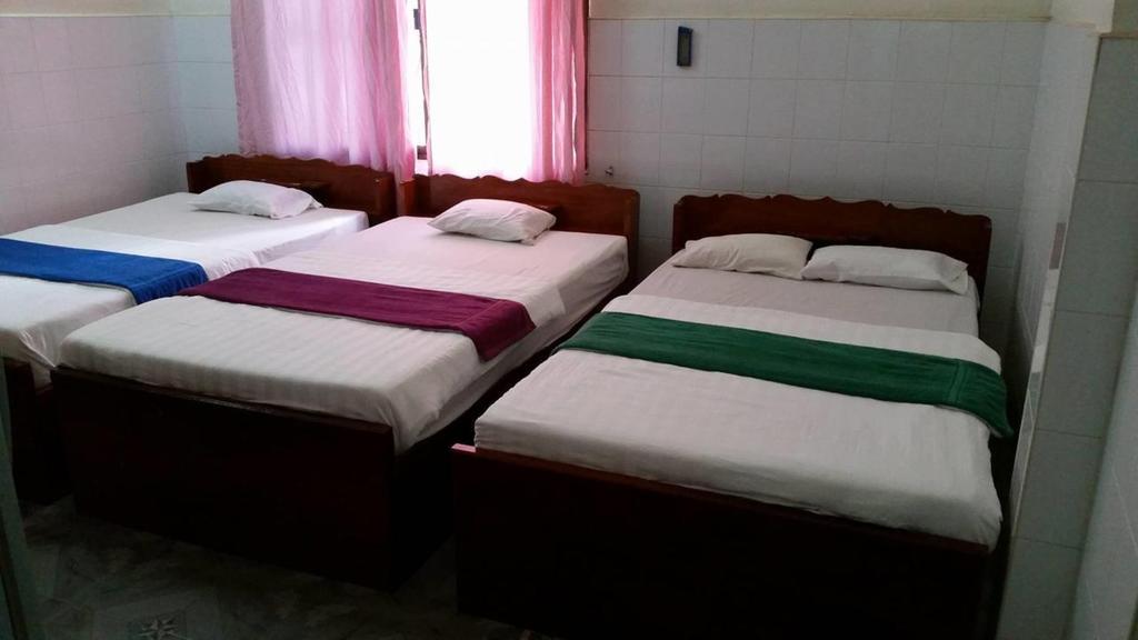 Chhaya Guest House Battambang Buitenkant foto