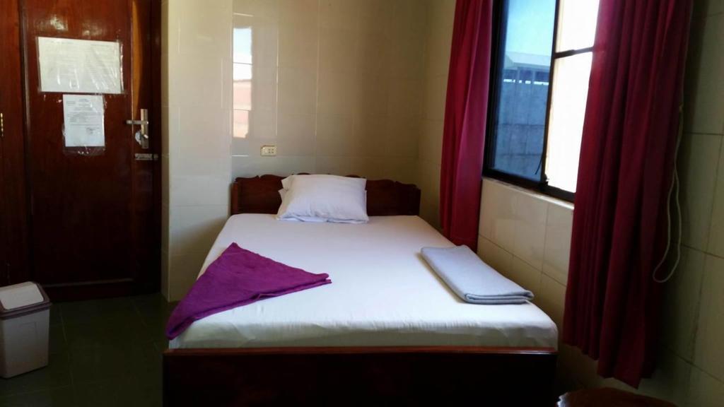 Chhaya Guest House Battambang Buitenkant foto