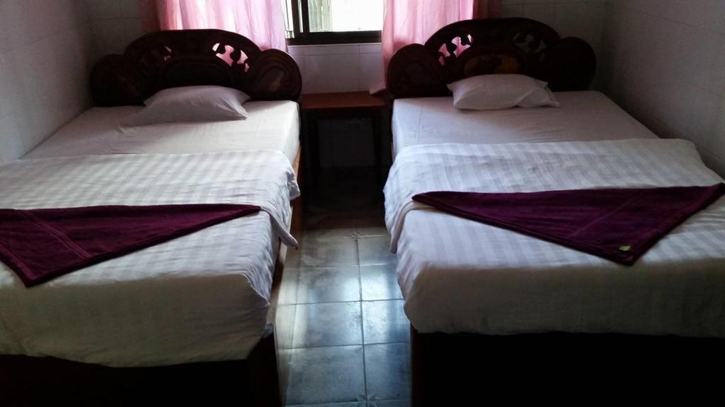 Chhaya Guest House Battambang Buitenkant foto